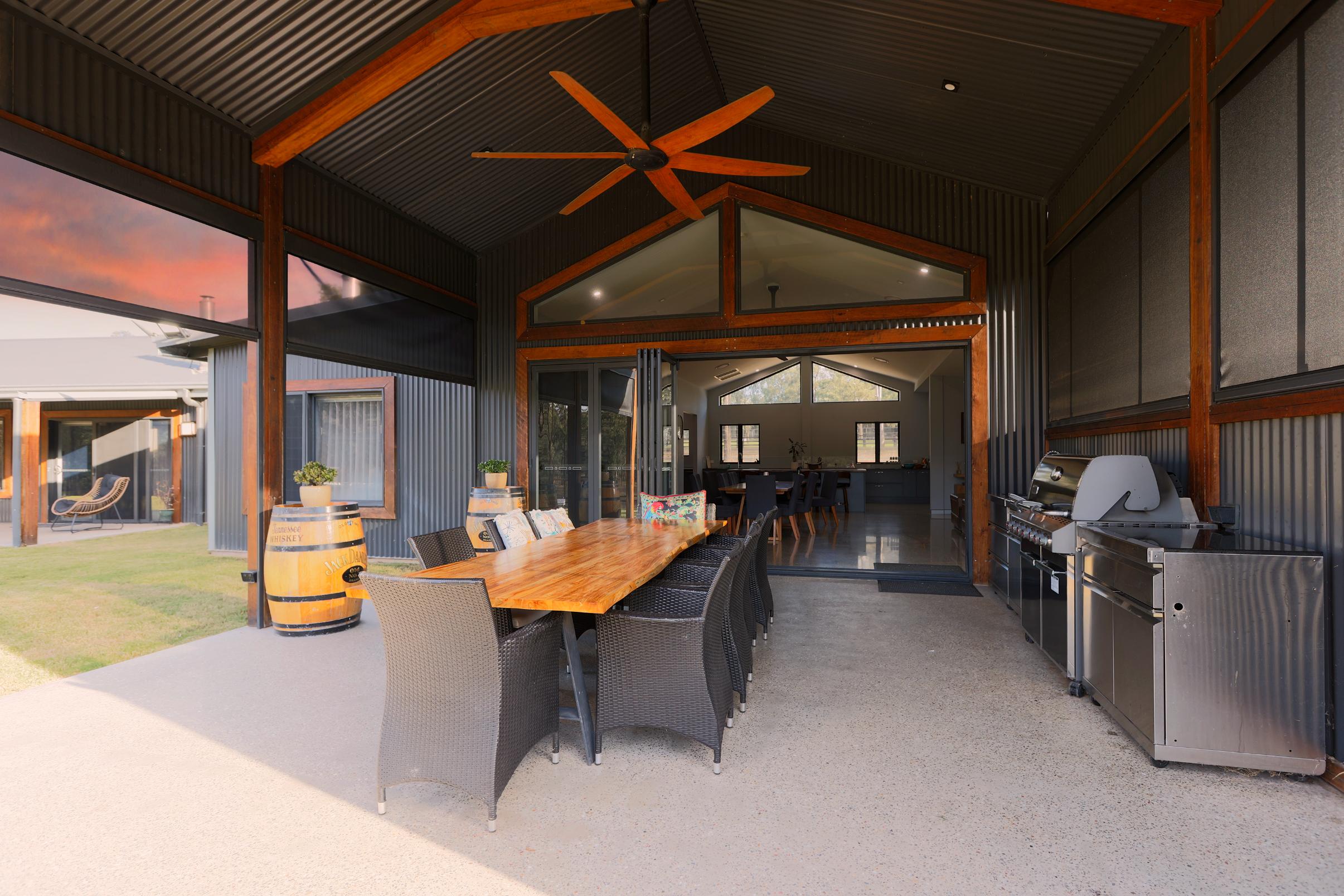 Intimate Family Gathering & Dining